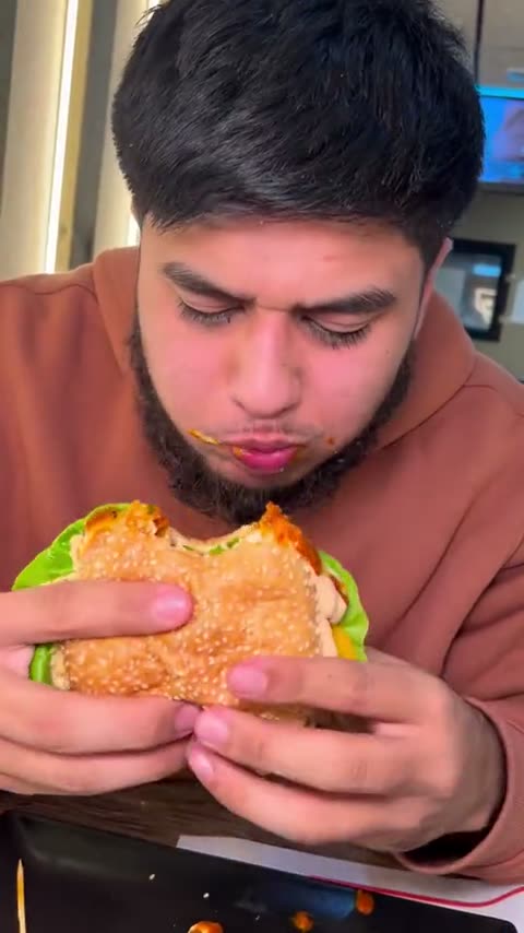 Reseña completa: burgers y pizza